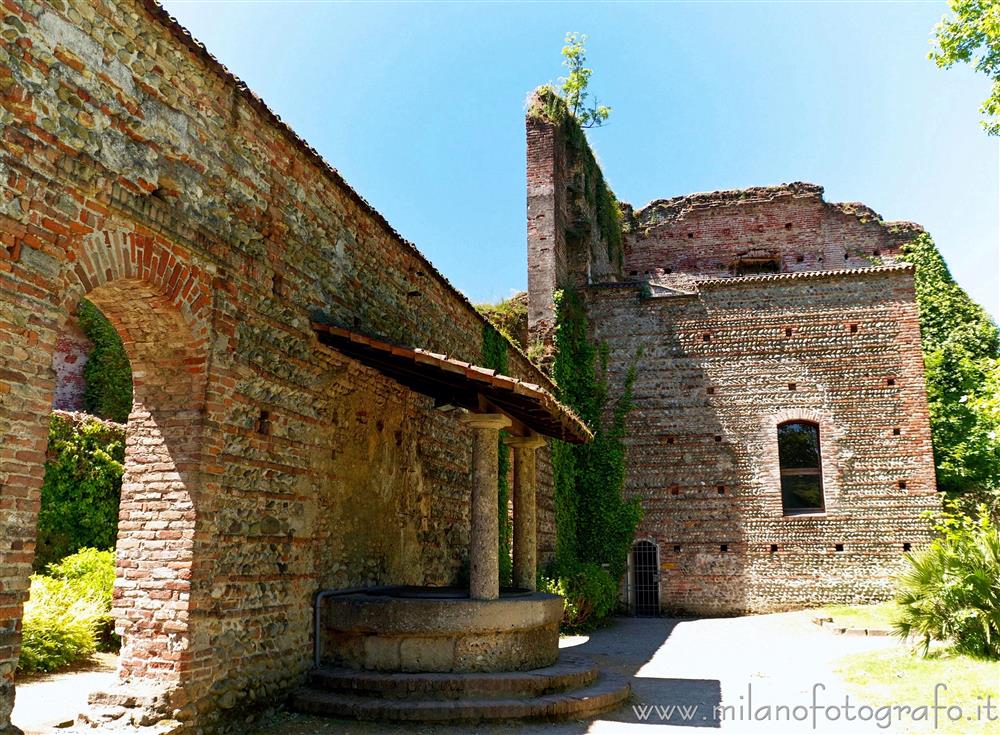 Trezzo sull'Adda (Milan, Italy) - Well of the Visconti Castle